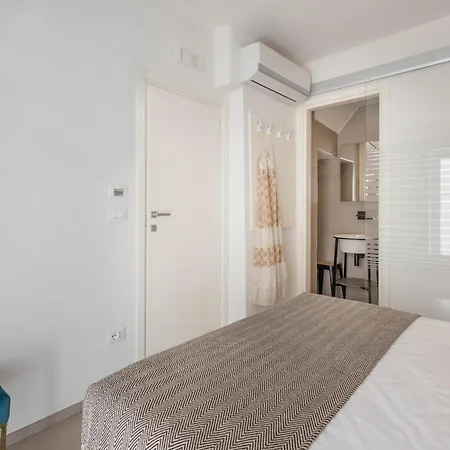 Wepuglia - Vista Cattedrale Hotel Monopoli Exterior photo